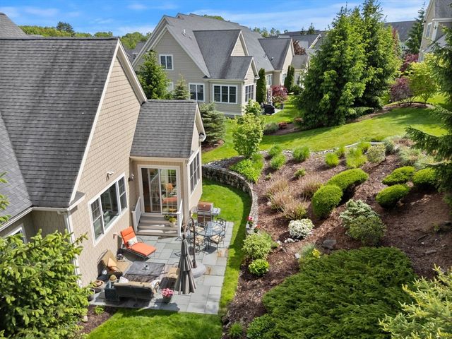 5 Hamilton Cir 5, Shrewsbury, MA 01545