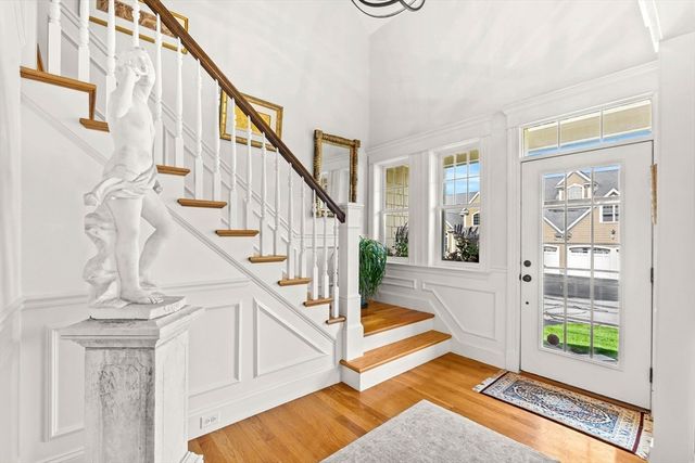 5 Hamilton Cir 5, Shrewsbury, MA 01545