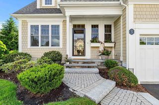 5 Hamilton Cir 5, Shrewsbury, MA 01545