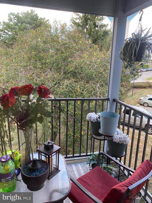 2051 ALICE AVE #2051-301, Oxon Hill, MD 20745