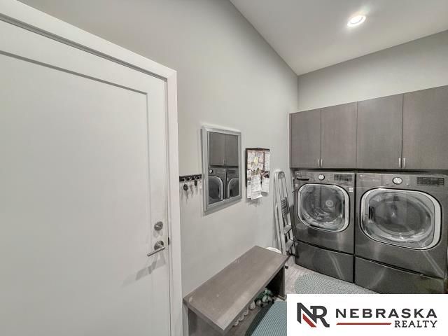 1911 Glen Cove, Council Bluffs, IA 51503