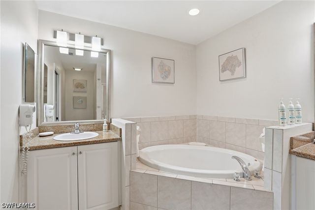 7920 Mahogany Run LN 1015, Naples, FL 34113