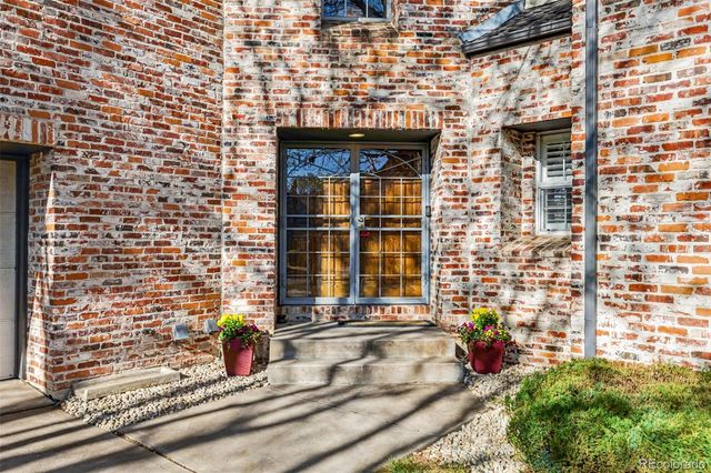 6282 S Iola Court, Englewood, CO 80111