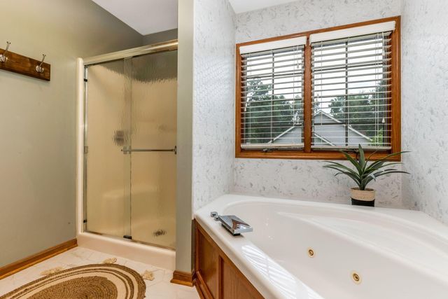 1365 Normandy Drive, Newark, OH 43055