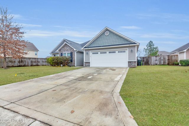3301 Hardee Farms Drive, New Bern, NC 28562