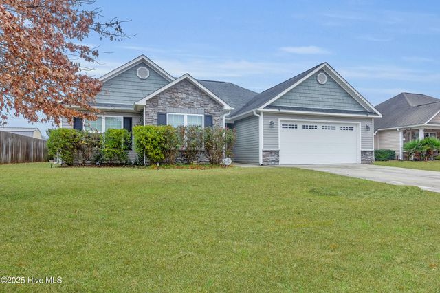 3301 Hardee Farms Drive, New Bern, NC 28562