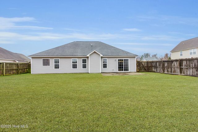 3301 Hardee Farms Drive, New Bern, NC 28562