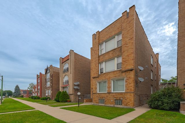 8923 S Blackstone Avenue, Chicago, IL 60617