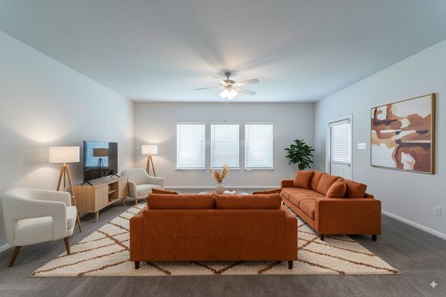 802 Tompkins Ln, Gallatin, TN 37066