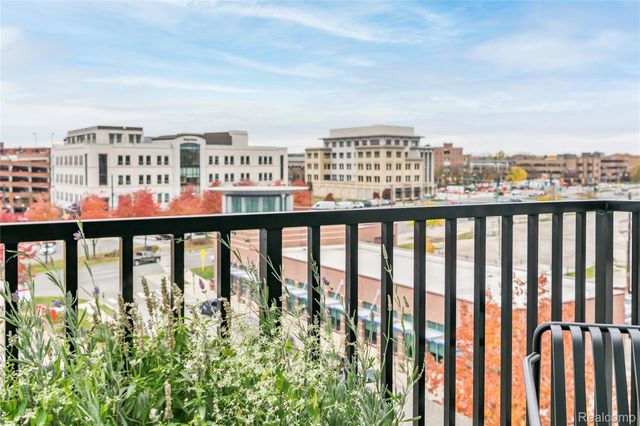 750 FOREST AVE 502, Birmingham, MI 48009