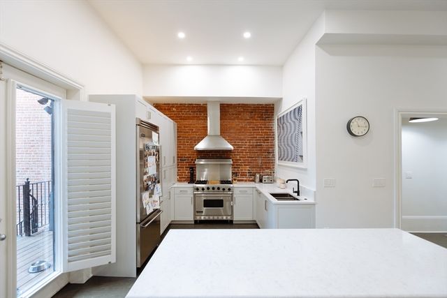 19 Worcester Street 1, Boston, MA 02118