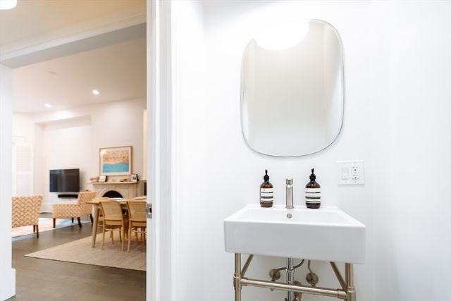 19 Worcester Street 1, Boston, MA 02118