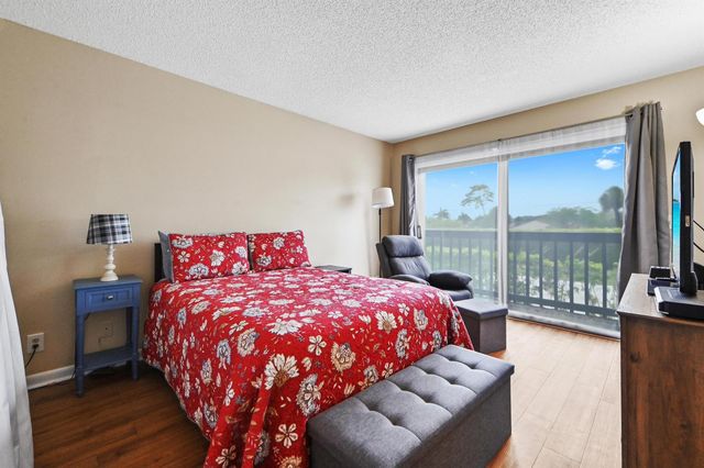 2641 Gately Drive W 503, West Palm Beach, FL 33415