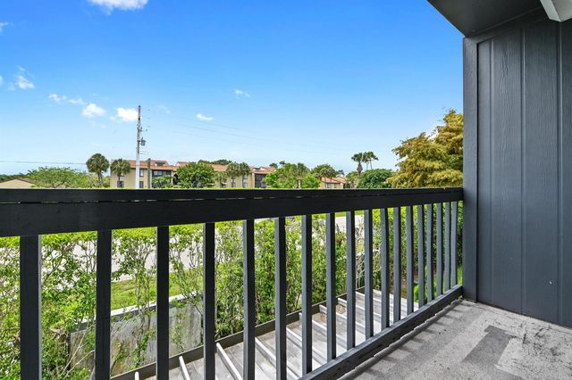 2641 Gately Drive W 503, West Palm Beach, FL 33415
