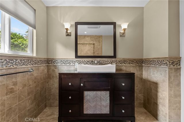 9819 Nestle Avenue, Northridge, CA 91325