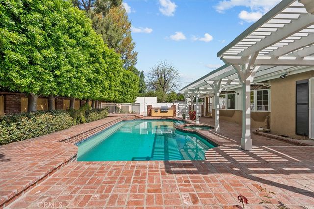 9819 Nestle Avenue, Northridge, CA 91325