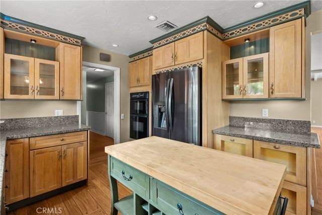 9819 Nestle Avenue, Northridge, CA 91325