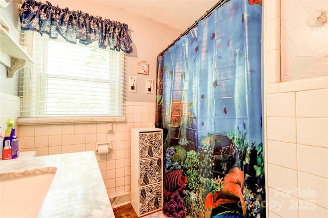 605 Oakley Street, Shelby, NC 28150