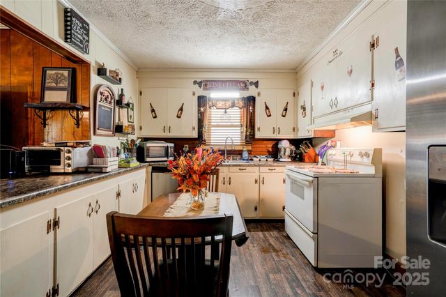 605 Oakley Street, Shelby, NC 28150