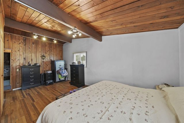 261 Somerset Drive, Brooklyn, MI 49230