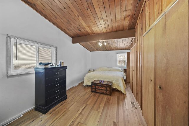 261 Somerset Drive, Brooklyn, MI 49230