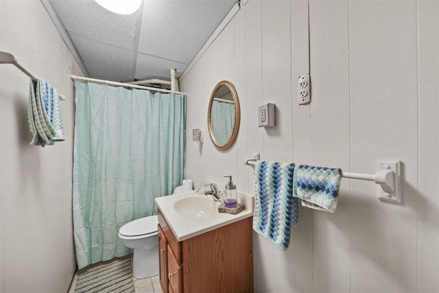 261 Somerset Drive, Brooklyn, MI 49230