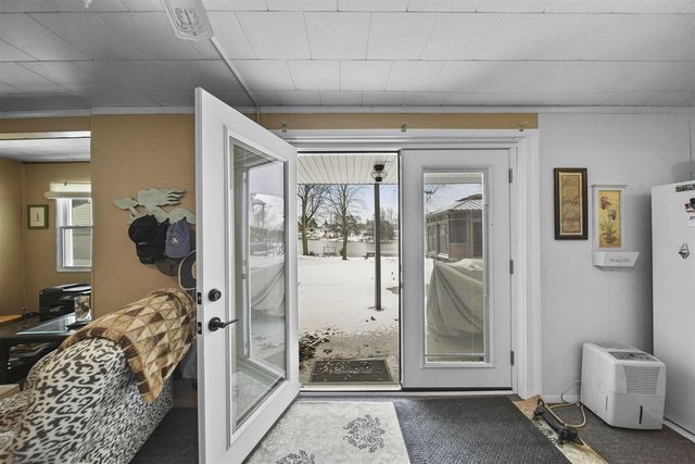 261 Somerset Drive, Brooklyn, MI 49230