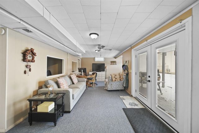 261 Somerset Drive, Brooklyn, MI 49230