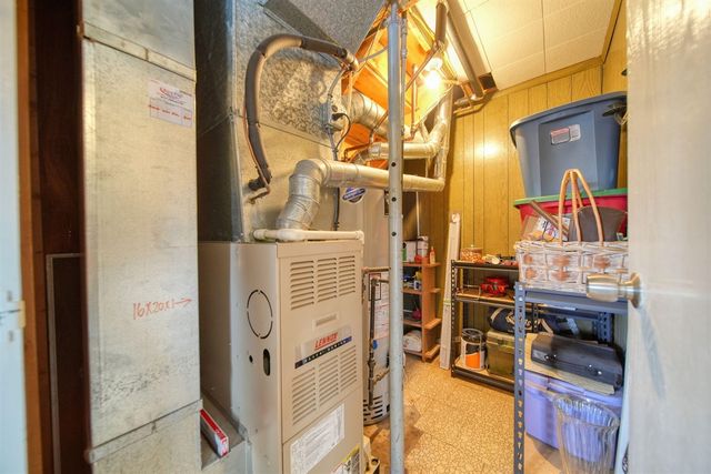 261 Somerset Drive, Brooklyn, MI 49230