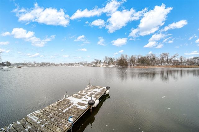 261 Somerset Drive, Brooklyn, MI 49230