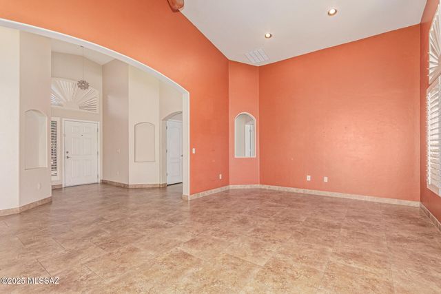 11951 N Cantata Drive, Oro Valley, AZ 85737