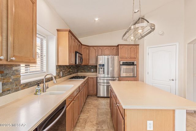 11951 N Cantata Drive, Oro Valley, AZ 85737