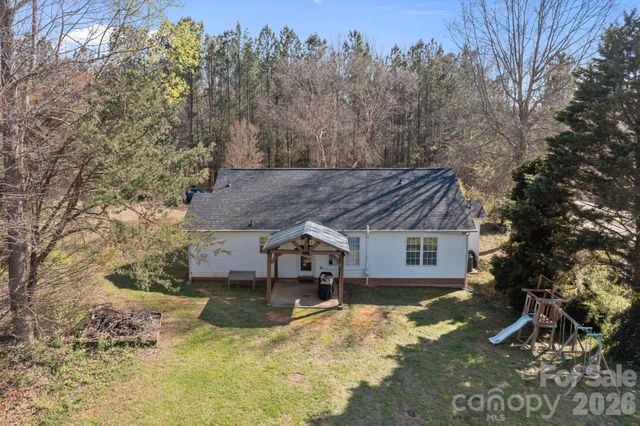 107 Panther Creek Road E, Troutman, NC 28166