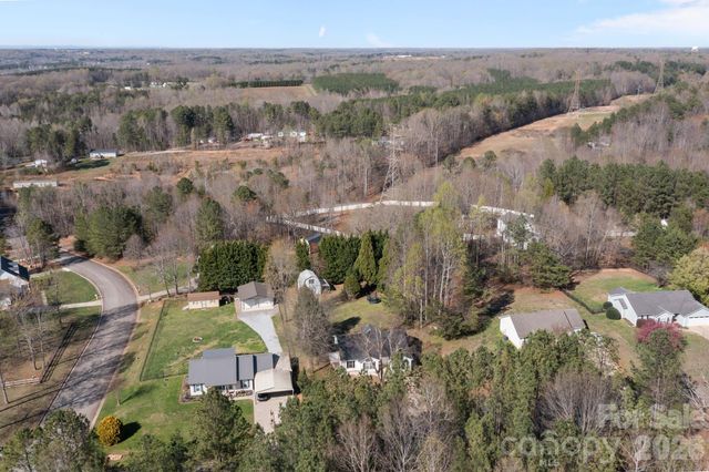 107 Panther Creek Road E, Troutman, NC 28166