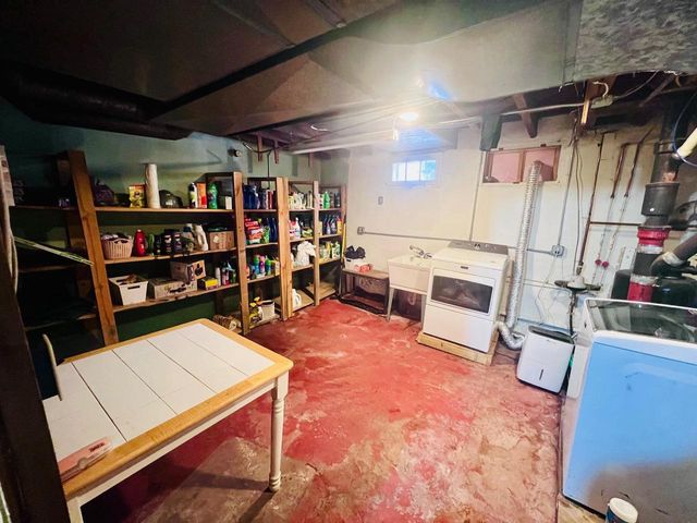 W624 DIVISION STREET, Menominee, MI 49887