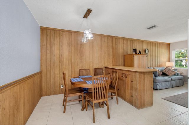 254 NE 22nd Street, Delray Beach, FL 33444