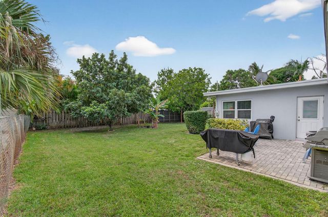 254 NE 22nd Street, Delray Beach, FL 33444