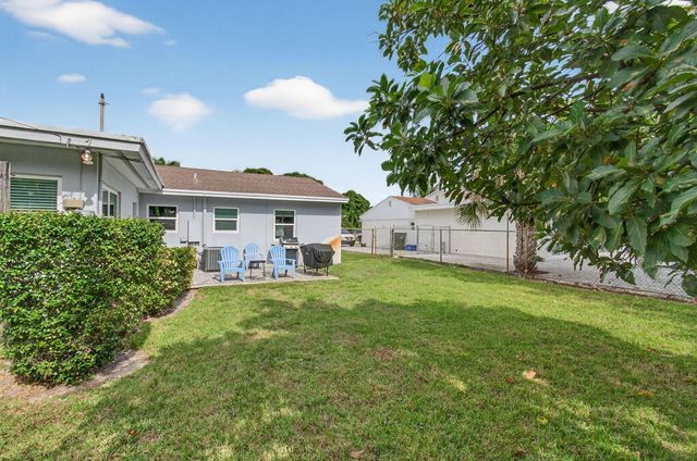254 NE 22nd Street, Delray Beach, FL 33444