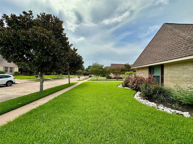 2931 Pasture Lane, Sugar Land, TX 77479