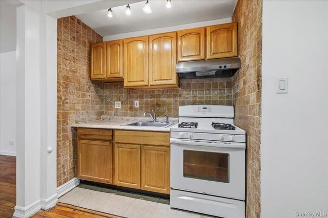 9255 Shore Road 3C, Brooklyn, NY 11209
