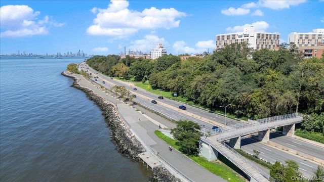 9255 Shore Road 3C, Brooklyn, NY 11209