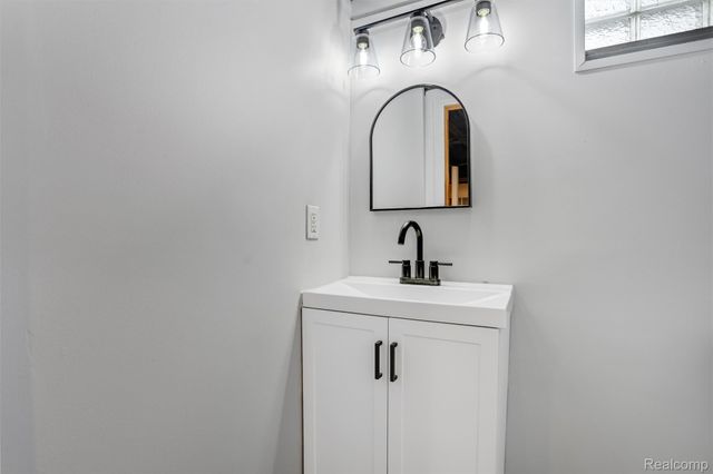 20141 Appoline Street, Detroit, MI 48235