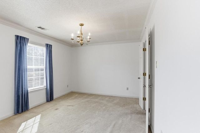 828 SNOW PINE DR, Southaven, MS 38671