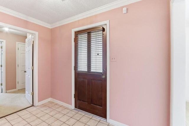 828 SNOW PINE DR, Southaven, MS 38671