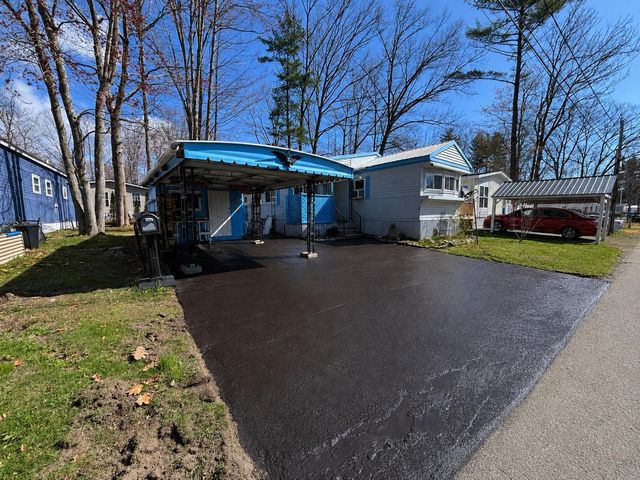 519 Canterbury Drive, Exeter, NH 03833