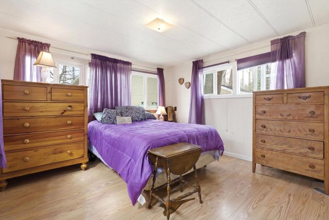 519 Canterbury Drive, Exeter, NH 03833