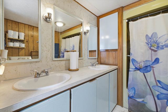 519 Canterbury Drive, Exeter, NH 03833