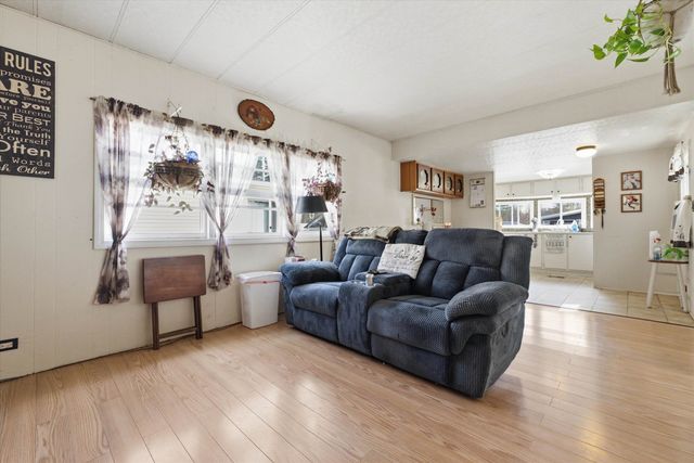 519 Canterbury Drive, Exeter, NH 03833