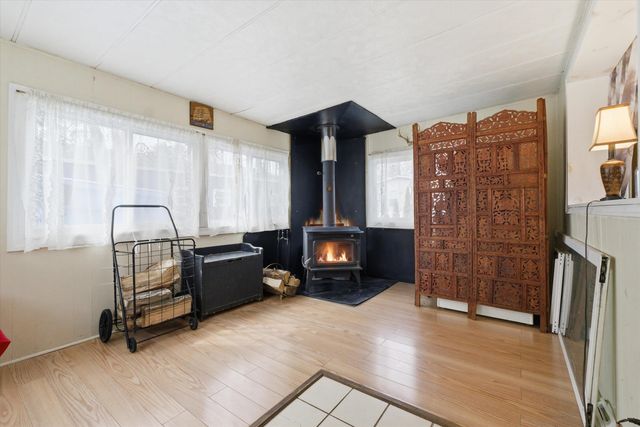519 Canterbury Drive, Exeter, NH 03833