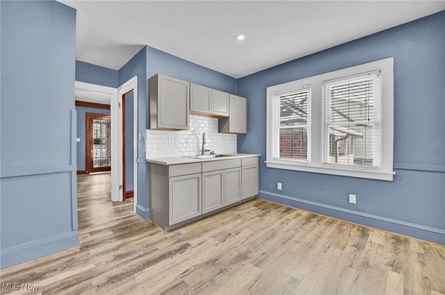 5204 Anthony Street, Maple Heights, OH 44137